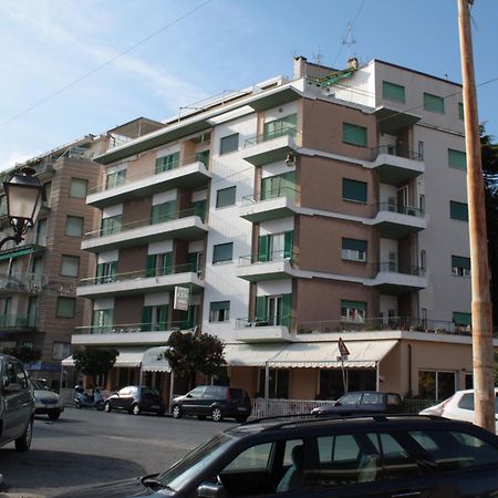 Albergo Anita 알라시오 외부 사진