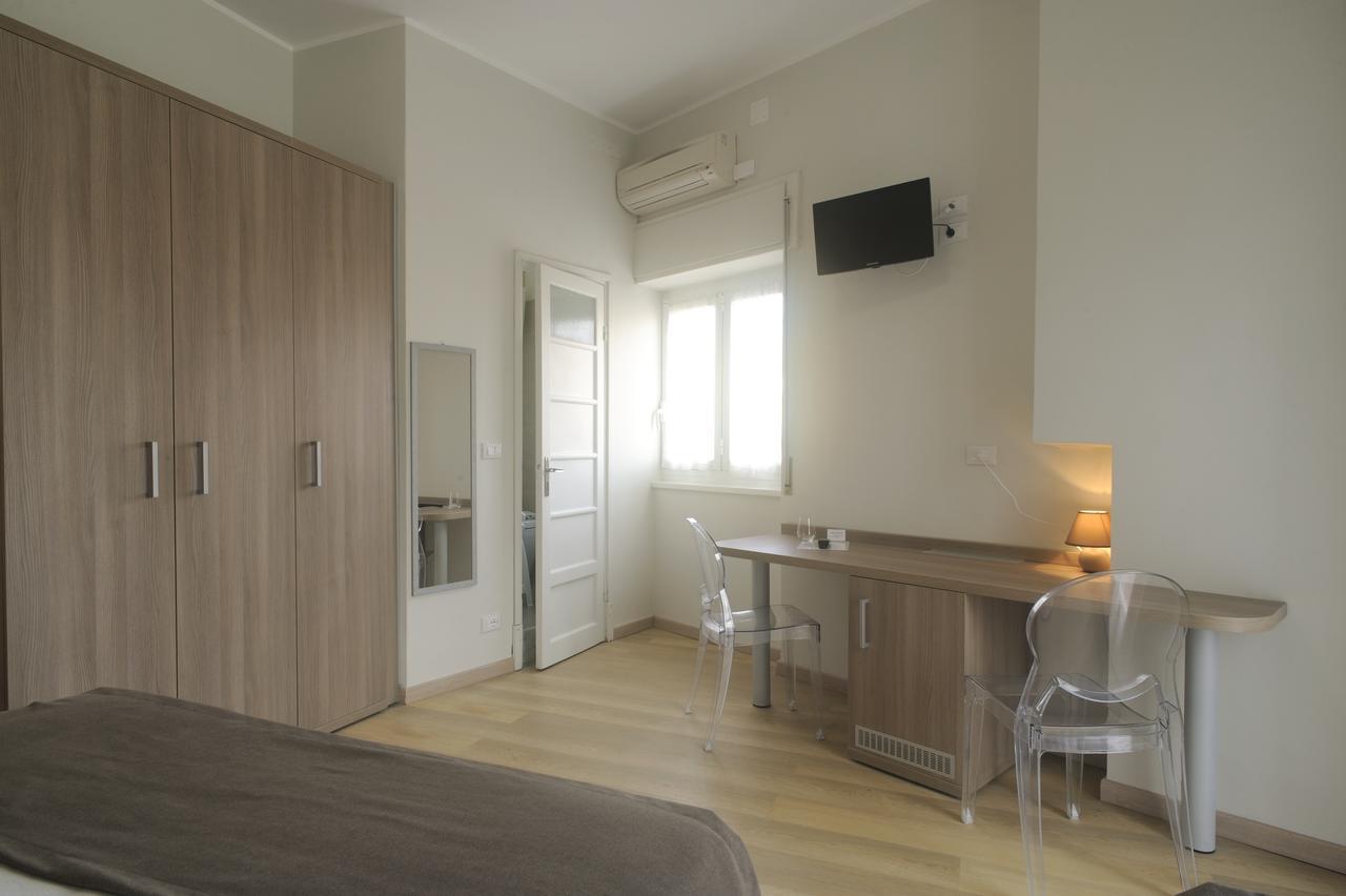 Albergo Anita 알라시오 외부 사진